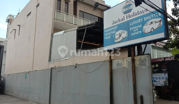 Rumah Lelang Modern Daerah Kiaracondong Bandung 2