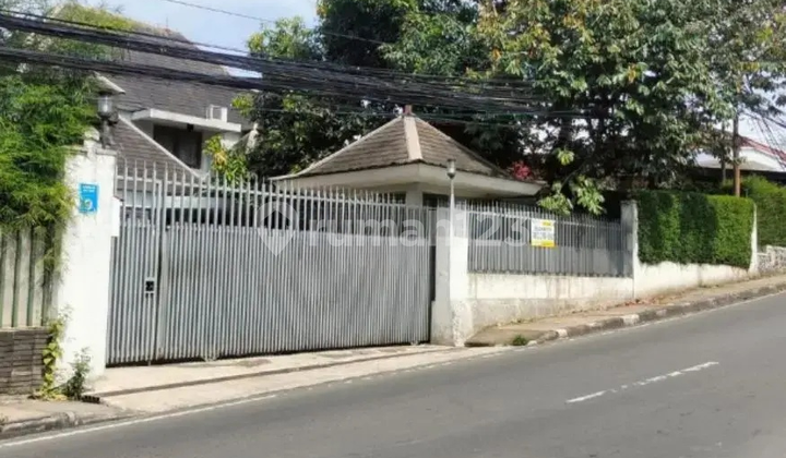 Rumah Lelang Modern Glass House Daerah Sersan Bajuri Bandung 2