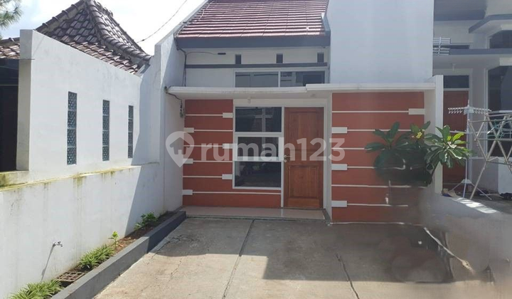 Rumah lelang minimalis 2 lantai di Ujungberung