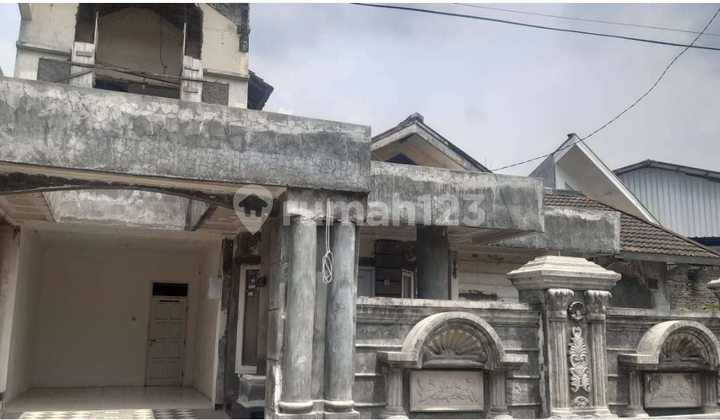 Rumah Lelang Modern di Sekejati Buahbatu Bandung 1