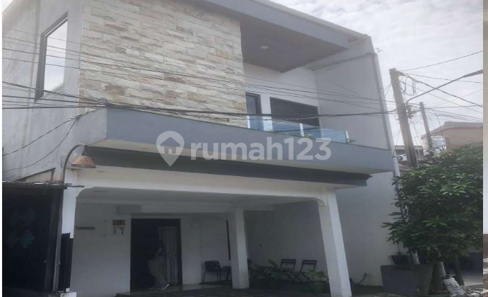 Rumah Lelang Modern 3 Lantai di Bojongsoang Bandung