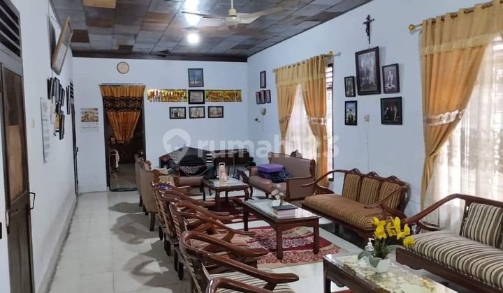 For Sale Fast House on Gunung Seulawah Street, Medan 1