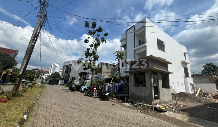 Tanah 175 m² Di Puri Indah Jatinangor Siap Bangun Kost 