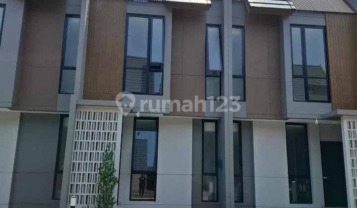 Disewa Rumah Baru Cluster Summarecon Crown Gading Bekasi
