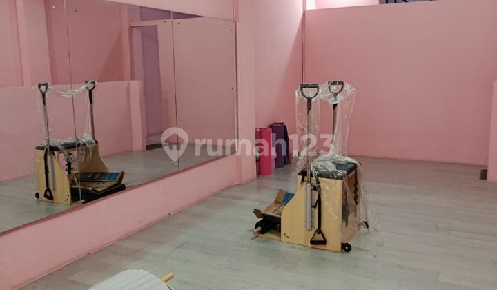 Shop House for Rent in Jatiasih, Suitable for All Types of Businesses 1