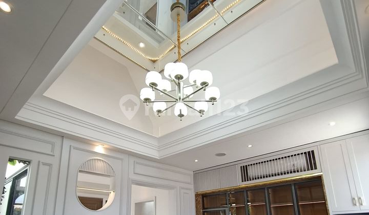 Rumah Type Carla Mansion Nine Free Furnish American Style Surabya