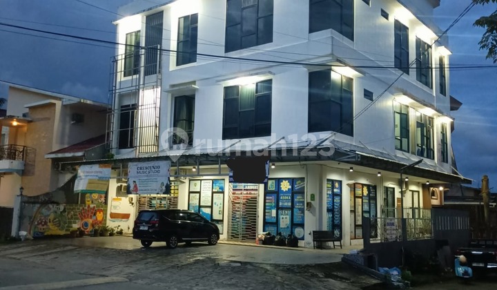 Ready-to-Occupy Shophouse, suitable for Office & Mess, Balikpapan