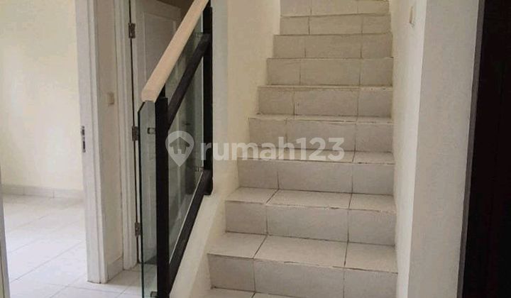 Quiet Semi-Furnished House in a Strategic Location 2