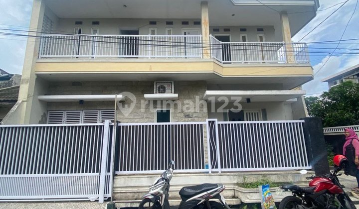 2-Story House Near Campus and City Center in Ikan Ikan Blimbing Malang