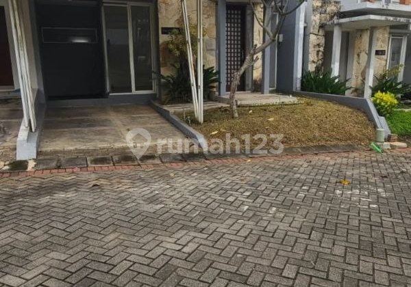 Ready-to-Live House in The Oz Tidar Malang, Safe and Comfortable Neighborhood.