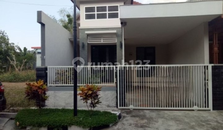 Well-Maintained Ready-to-Occupy House in Puncak Dieng Malang Well-Maintained Ready-to-Occupy House in Puncak Dieng Malang