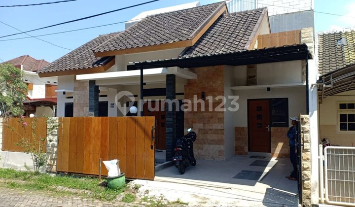 House in Housing Near Suhat Lowokwaru Malang City Close to Campus House in Housing Near Suhat Lowokwaru Malang City Close to Campus