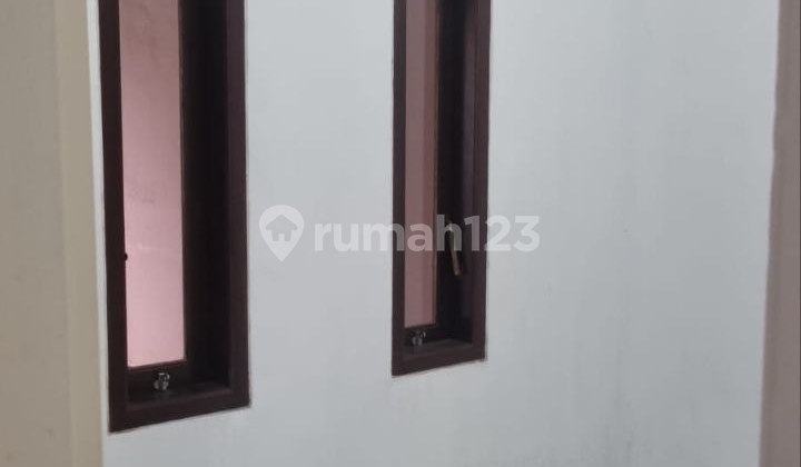 Disewakan Rumah di Jalan Ikan Ikan Blimbing Malang Dekat Araya 2