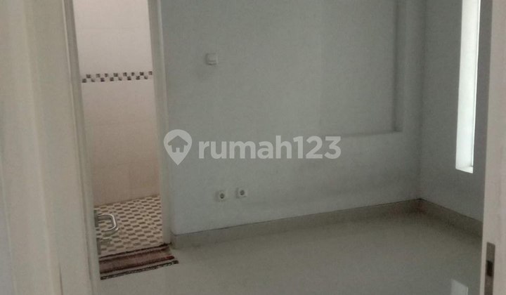 2-Storey Rental House in Ikan Ikan Lowokwaru Malang Many Rooms 2-Storey Rental House in Ikan Ikan Lowokwaru Malang Many Rooms