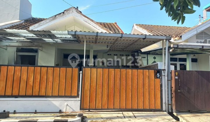 For Rent House in Sulfat Blimbing Malang Near City Center