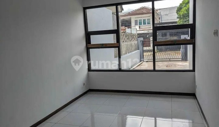 Disewakan Rumah 2 LT Cocok untuk Gudang dan Kantor di Blimbing Malang 2