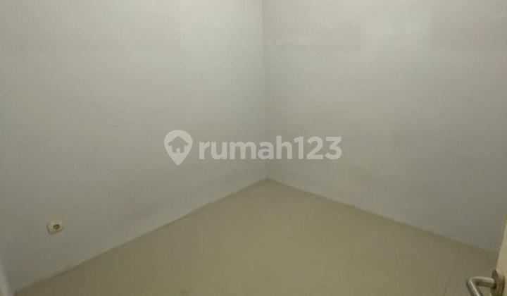 2-Story House Near Campus and City Center in Ikan Ikan Blimbing Malang