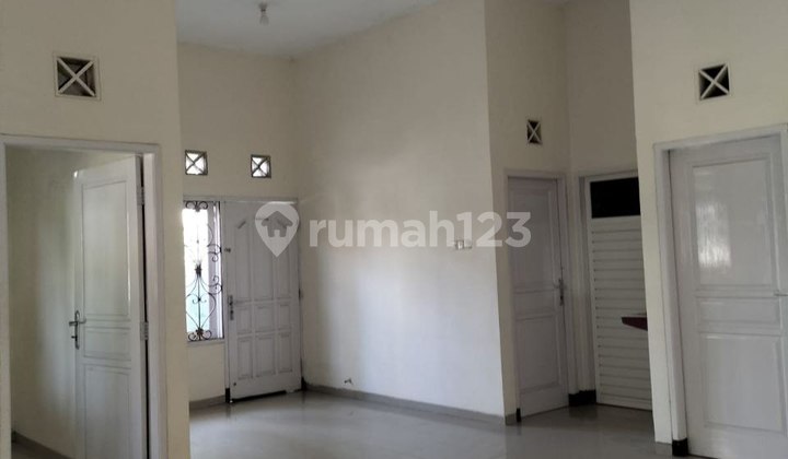 Rumah Siap Huni di Kawasan Elit Pbi Araya Blimbing Malang 2