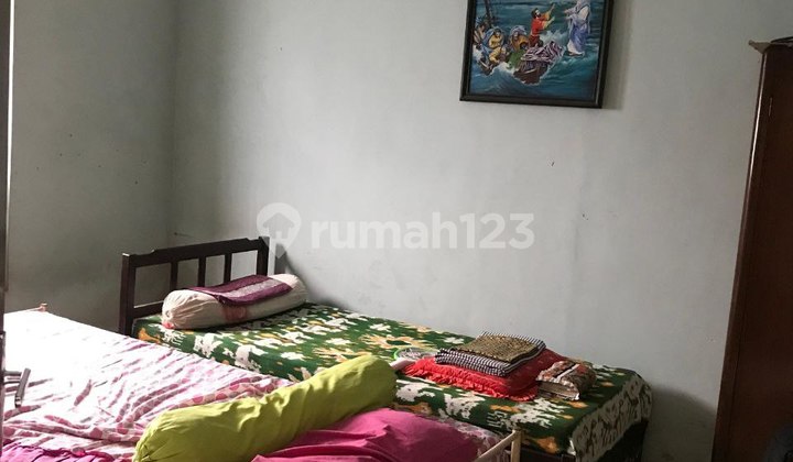 House on Jalan Utama Mt Haryono Dinoyo Malang, One Step to Ub. 2