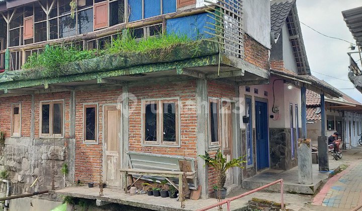 Rumah View Sawah Sangat Cocok untuk Kenyamanan di Wajak Rumah View Sawah Sangat Cocok untuk Kenyamanan di Wajak
