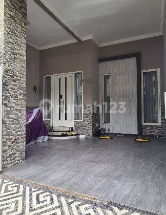 Rumah Mininalis Modern Ful Perabot Mewah di Graha Mulia Tasikmadu
