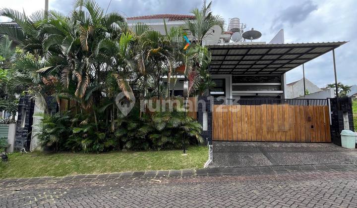 Rumah Modern Full Furnish di Boulevard Villa Puncak Tidar Malang