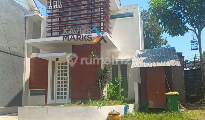 Rumah Tengah Kota 2 Lantai Dekat Raya Suhat