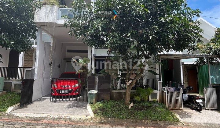 Rumah Minimalis Modern 2 Lantai Semi Furnsih di Austinville Dieng