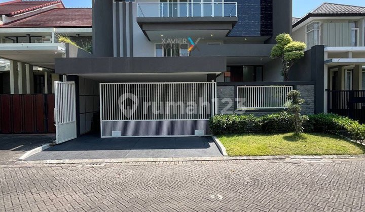 Rumah Baru Gress di Boulevard Greenwood Araya Malang