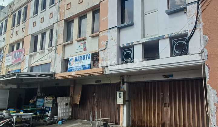 Strategic Shop House in the center of Surabaya (4 FLOORS) Jagir, Surabaya 2