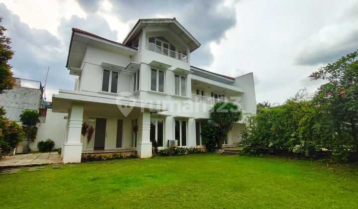 Disewakan Rumah Besar di Cipete, Jakarta Selatan