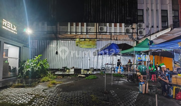 Disewakan Ruko 3 Lantai di Dewi Sri Disewakan Ruko 3 Lantai di Dewi Sri