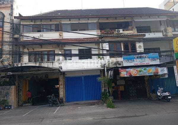 For Sale: 3-Story Shop House in Tuban