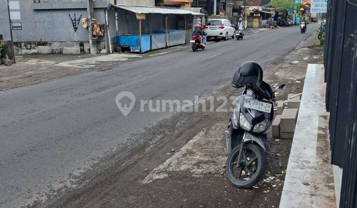 Rental of a Strategic 2-Story Shophouse on Jl. Gunung Salak, Denpasar - Premium Business Location! 2