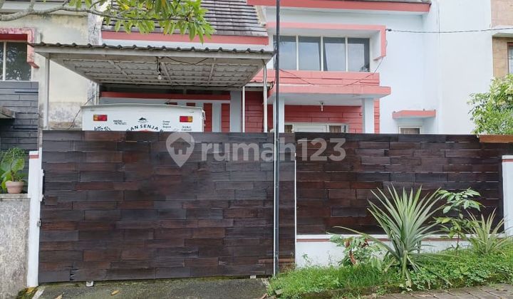Rumah Minimalis Strategis Dekat Jalan Utama di Meliling, Tabanan