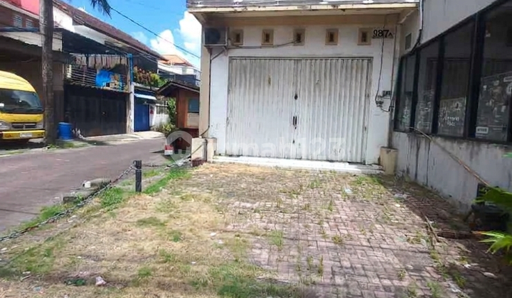 [For Rent] Strategic 2-Storey Shophouse on Jl. Raya Semer, Kerobokan - Premium & Busy Business Location! 2