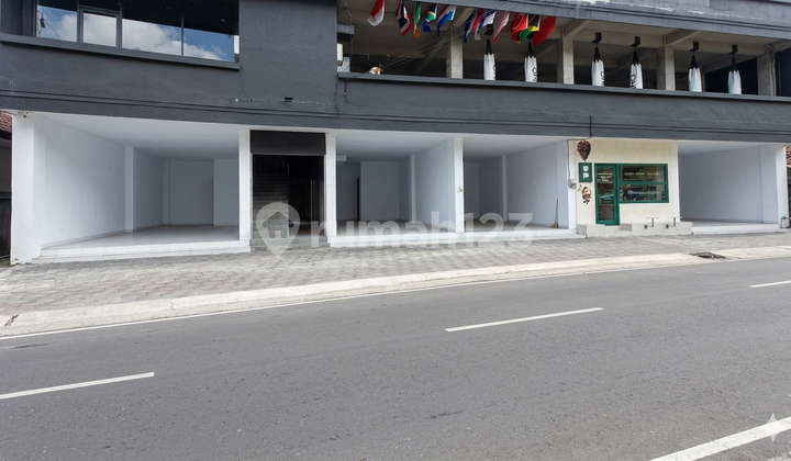 Shop for Rent on Jl Subak Canggu, Area 45m², Freehold, Strategic Location Shop for Rent on Jl Subak Canggu, Area 45m², Freehold, Strategic Location