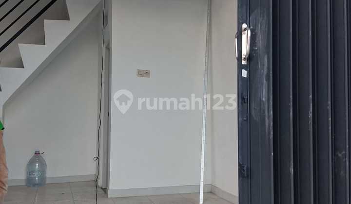 New 2-Story Shophouse Rental on Gunung Salak, Padangsambian Starting from 70 Million 2