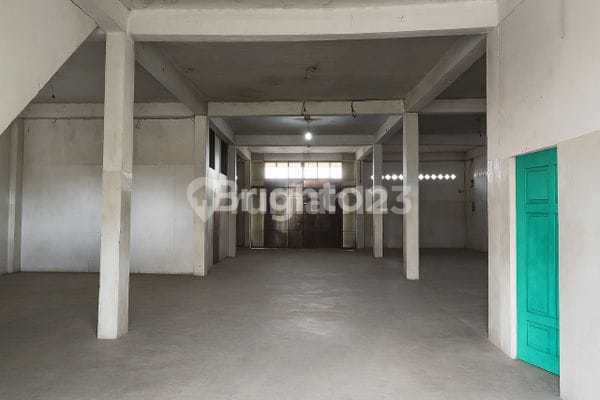 Strategic Warehouse Near Port in Central Pekanbaru City