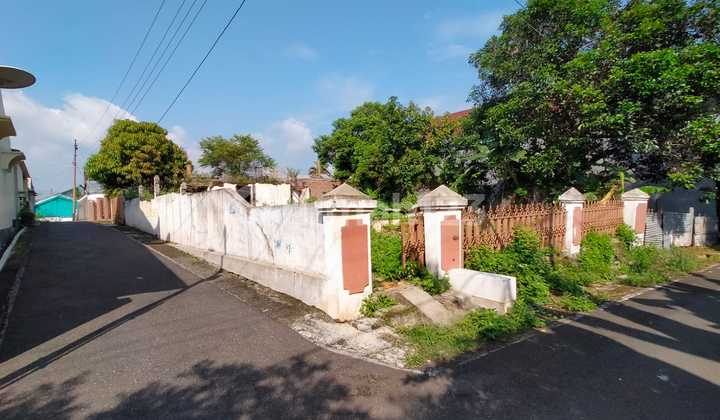 Cheap! Land Ready to Build Near Setiabudi 2