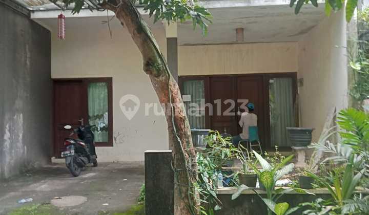 Rumah Second 2 Lantai Di Perumahan Tembalang