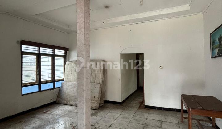 House for Rent in a Strategic Location, Banyumanik 2