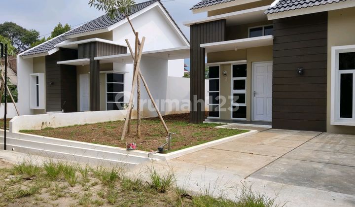 Rumah Baru Konsep Modern Minimalis Mijen 1