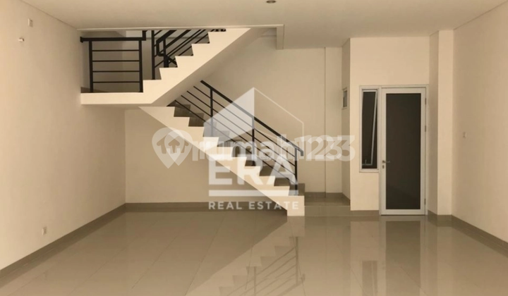 Rent 3-Story Shop House Suitable for Beauty Clinic in Paramount Square Manyaran, West Semarang 2