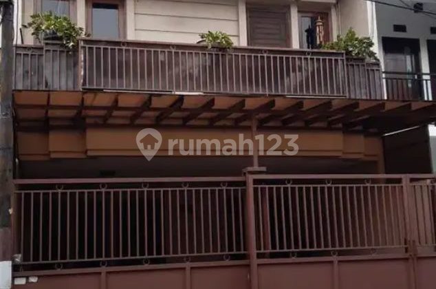 For sale: Pelepah Elok house in Kelapa Gading, North Jakarta