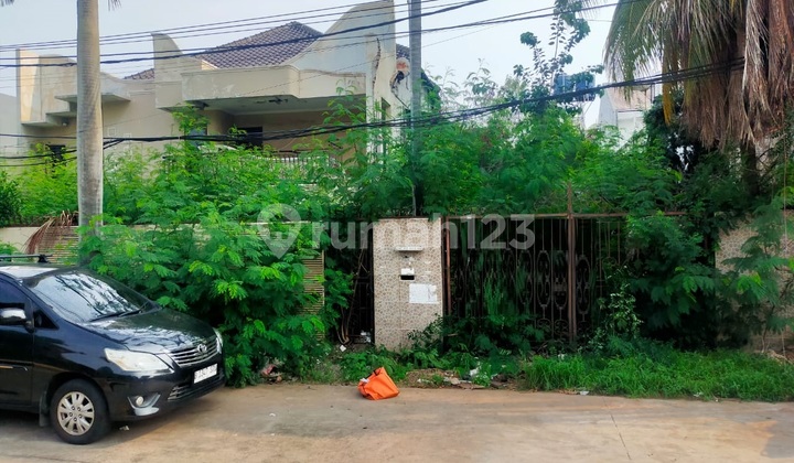 For Sale: Land-Only House in Sunter Paradise Phase I (Building in Ruins) For Sale: Land-Only House in Sunter Paradise Phase I (Building in Ruins)