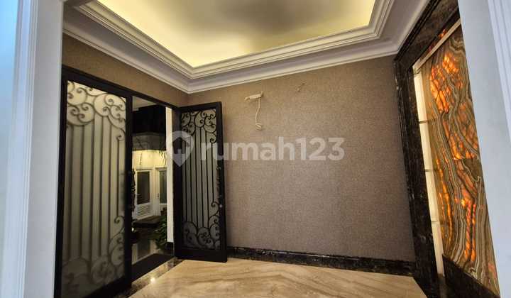 Jual rumah mewah baru di Pondok Indah SHM