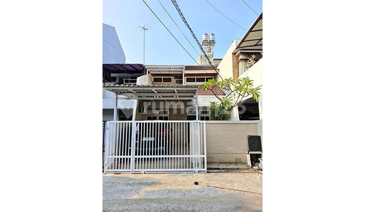 For sale house in East Puan Kelapa Gading with SHM certificate For sale house in East Puan Kelapa Gading with SHM certificate