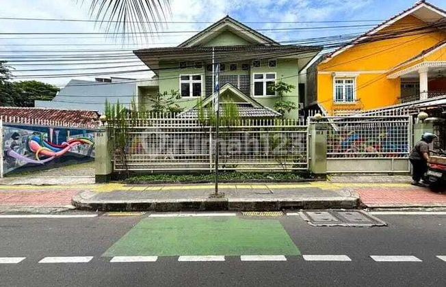 Jual rumah di Tebet Raya (di bawah NJOP) Jual rumah di Tebet Raya (di bawah NJOP)