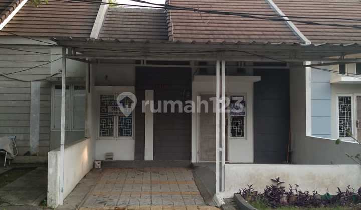 Dijual / Disewa Cepat Rumah Di Mutiara Gading City Cluster Somerset , Bekasi